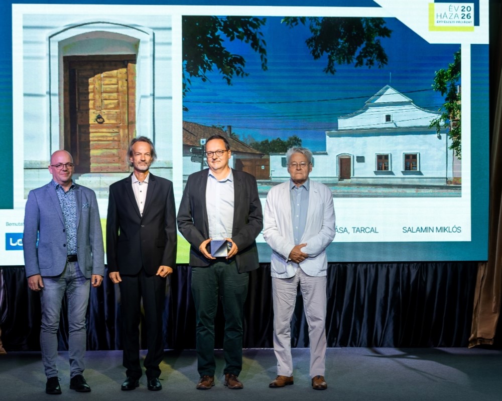ÉH26 TERRÁN Támogatói különdíj Díjat átadja Komlós Andor Leier Ferenczy András Terrán és Noll Tamás Díjat átveszi Salamin Miklós 1000x800